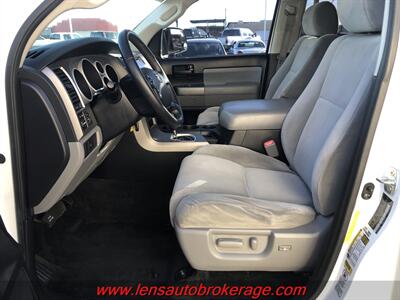 2012 Toyota Sequoia SR5   - Photo 11 - Tucson, AZ 85705