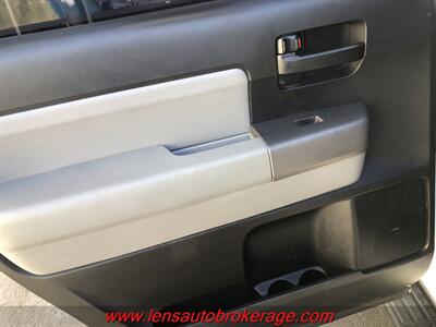 2012 Toyota Sequoia SR5   - Photo 16 - Tucson, AZ 85705