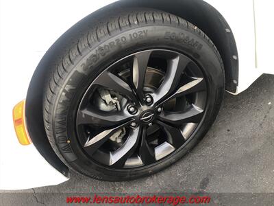 2018 Chrysler Pacifica Touring L   - Photo 23 - Tucson, AZ 85705