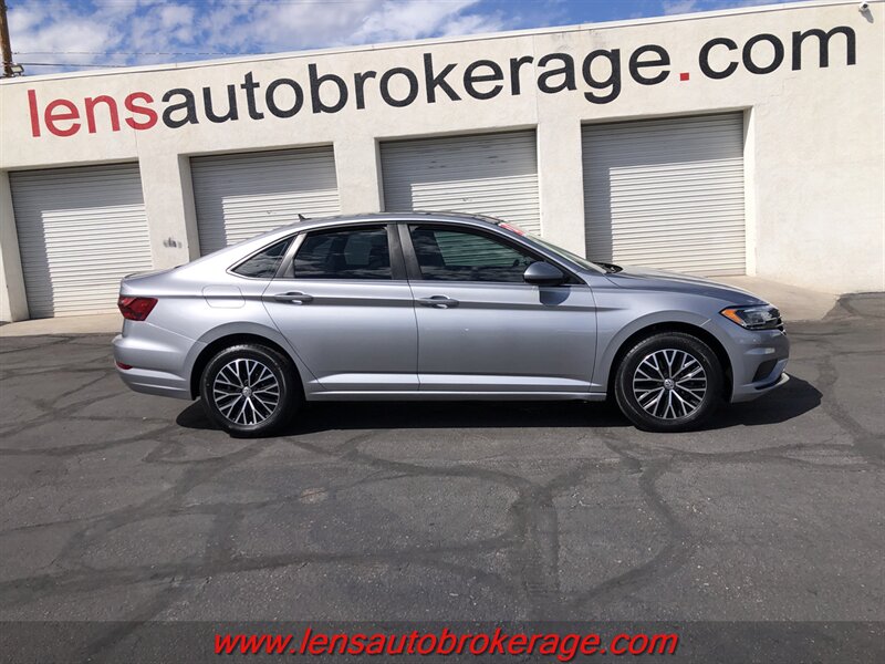 2020 Volkswagen Jetta SE  *Nice 63k Mile Sporty Sedan!