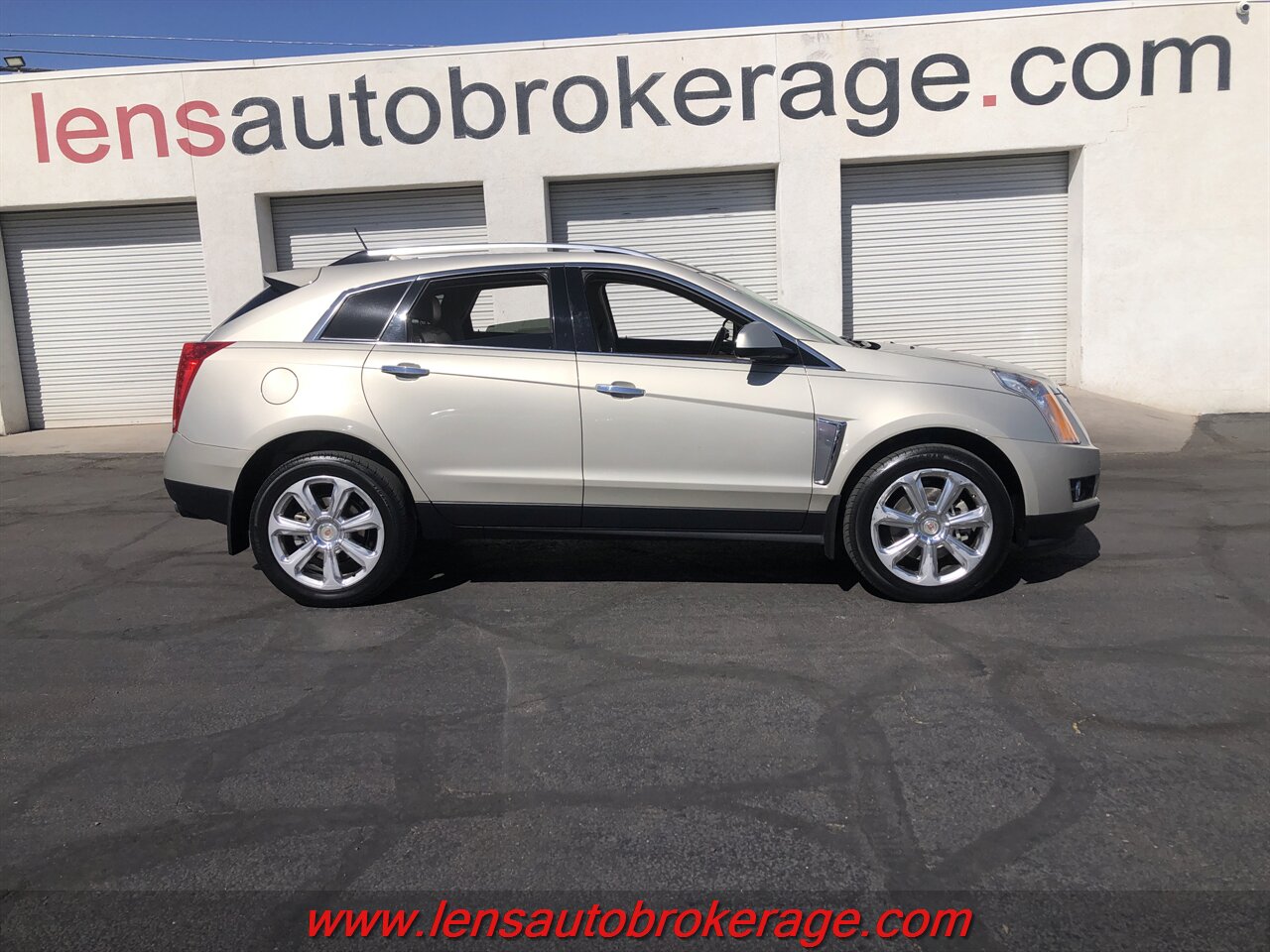 2015 Cadillac SRX Performance Collecti  *Only 86k On The ODO! - Photo 1 - Tucson, AZ 85705