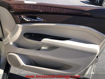 2015 Cadillac SRX Performance Collecti  *Only 86k On The ODO! - Photo 19 - Tucson, AZ 85705