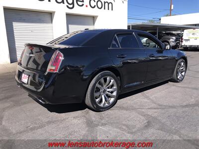 2014 Chrysler 300 Series S  *Cool HEMI 300! - Photo 8 - Tucson, AZ 85705