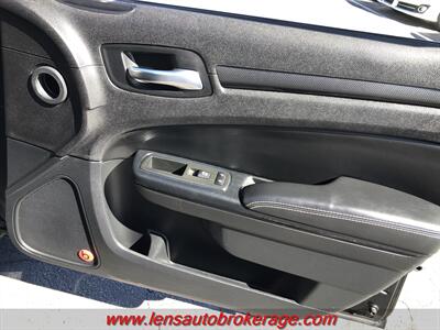 2014 Chrysler 300 Series S  *Cool HEMI 300! - Photo 21 - Tucson, AZ 85705