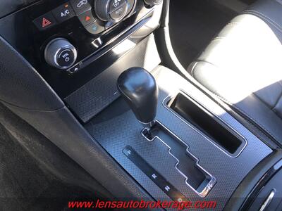 2014 Chrysler 300 Series S  *Cool HEMI 300! - Photo 15 - Tucson, AZ 85705