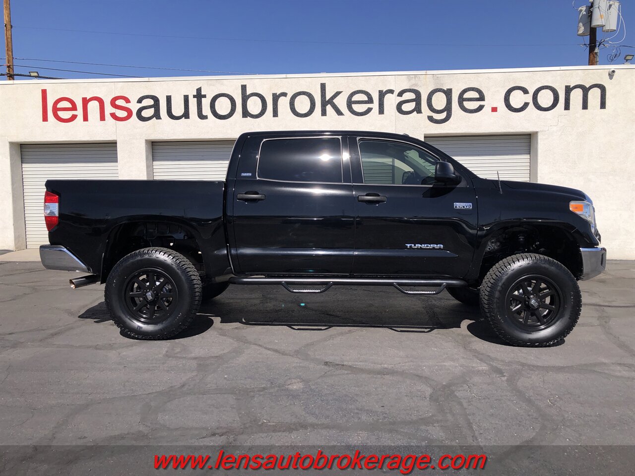 2015 Toyota Tundra SR5  *Bad A$$ Lifted CrewMax Tundra! - Photo 1 - Tucson, AZ 85705