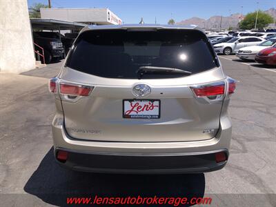 2014 Toyota Highlander XLE  *Leather & Loaded W/3rd Row! - Photo 7 - Tucson, AZ 85705