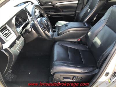 2014 Toyota Highlander XLE  *Leather & Loaded W/3rd Row! - Photo 11 - Tucson, AZ 85705