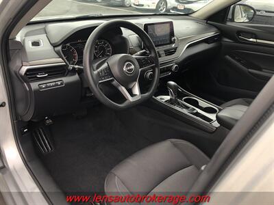 2023 Nissan Altima 2.5 SV   - Photo 10 - Tucson, AZ 85705