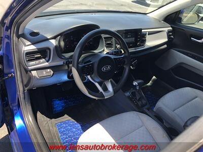2018 Kia Rio 5-Door S   - Photo 10 - Tucson, AZ 85705