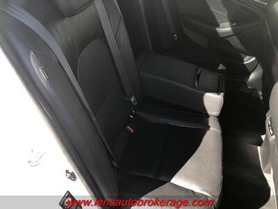 2015 Kia Cadenza Premium  *Only 40k Miles! - Photo 20 - Tucson, AZ 85705