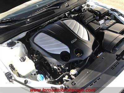 2015 Kia Cadenza Premium  *Only 40k Miles! - Photo 24 - Tucson, AZ 85705