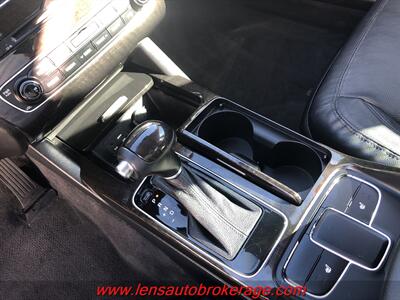 2015 Kia Cadenza Premium  *Only 40k Miles! - Photo 15 - Tucson, AZ 85705