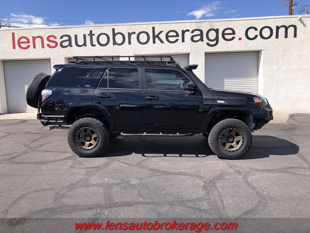 2015 Toyota 4Runner SR5  *Bad A$$! Tons Of Goodies! - Photo 1 - Tucson, AZ 85705