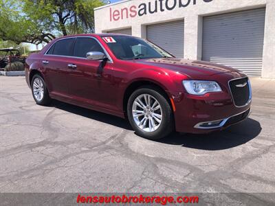 2017 Chrysler 300C  **CARFAX 1 OWNER** - Photo 2 - Tucson, AZ 85705