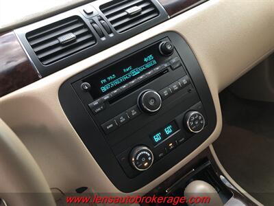 2006 Buick Lucerne CXL V8  *Clean V8 Sedan! - Photo 14 - Tucson, AZ 85705