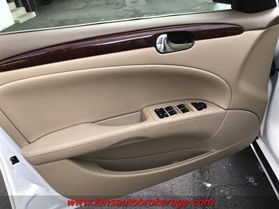 2006 Buick Lucerne CXL V8  *Clean V8 Sedan! - Photo 9 - Tucson, AZ 85705