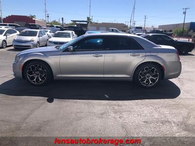 2017 Chrysler 300 Series S   - Photo 5 - Tucson, AZ 85705