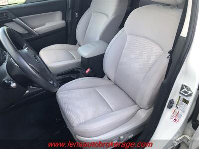 2015 Subaru Forester 2.5i Premium  *Only 87k Miles! - Photo 12 - Tucson, AZ 85705