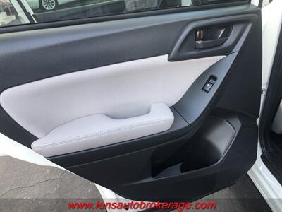2015 Subaru Forester 2.5i Premium  *Only 87k Miles! - Photo 17 - Tucson, AZ 85705