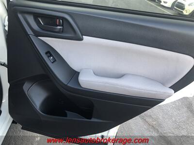 2015 Subaru Forester 2.5i Premium  *Only 87k Miles! - Photo 20 - Tucson, AZ 85705