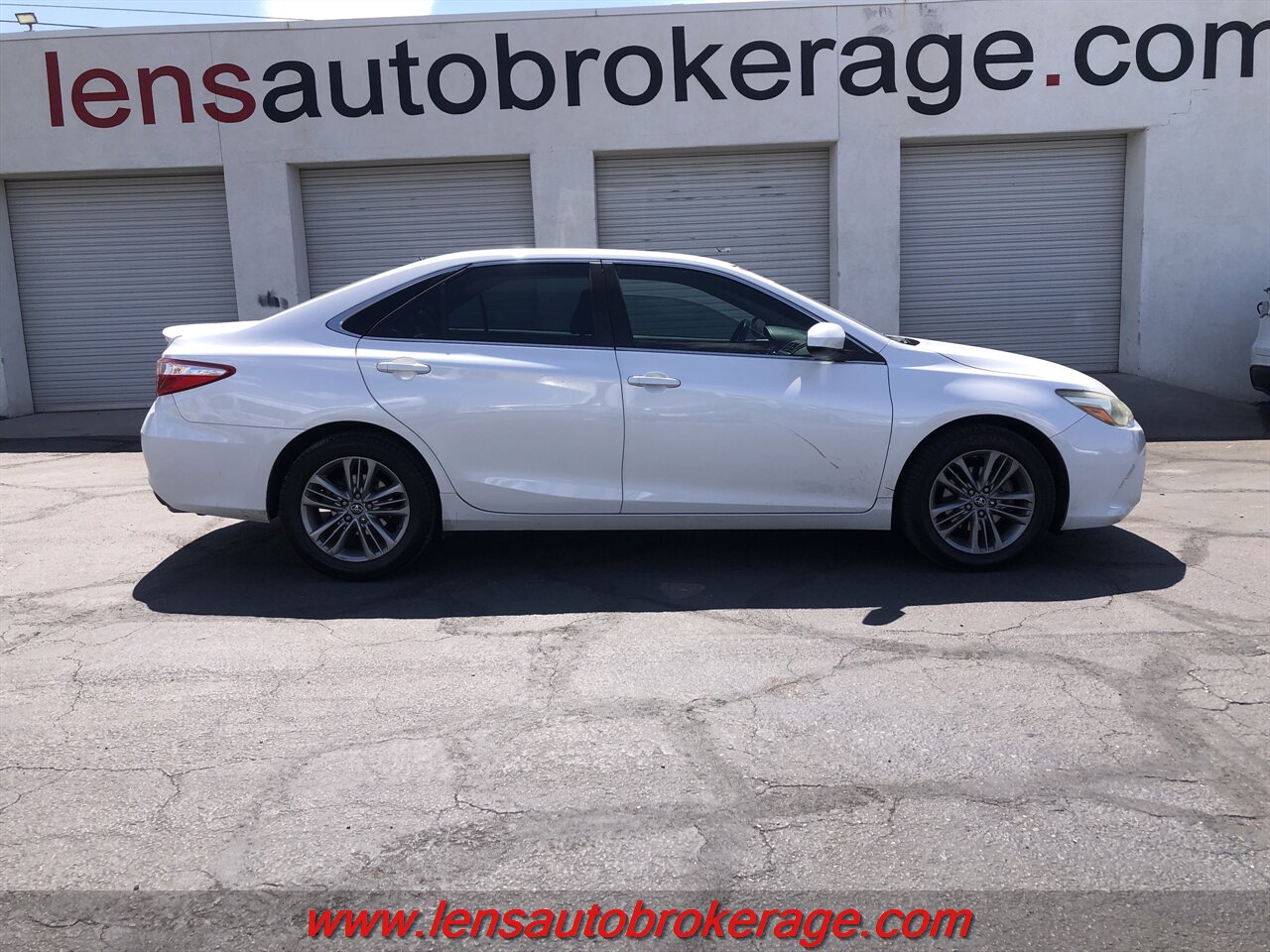 2017 Toyota Camry SE  *Nice Sedan! *New Arrival! - Photo 1 - Tucson, AZ 85705