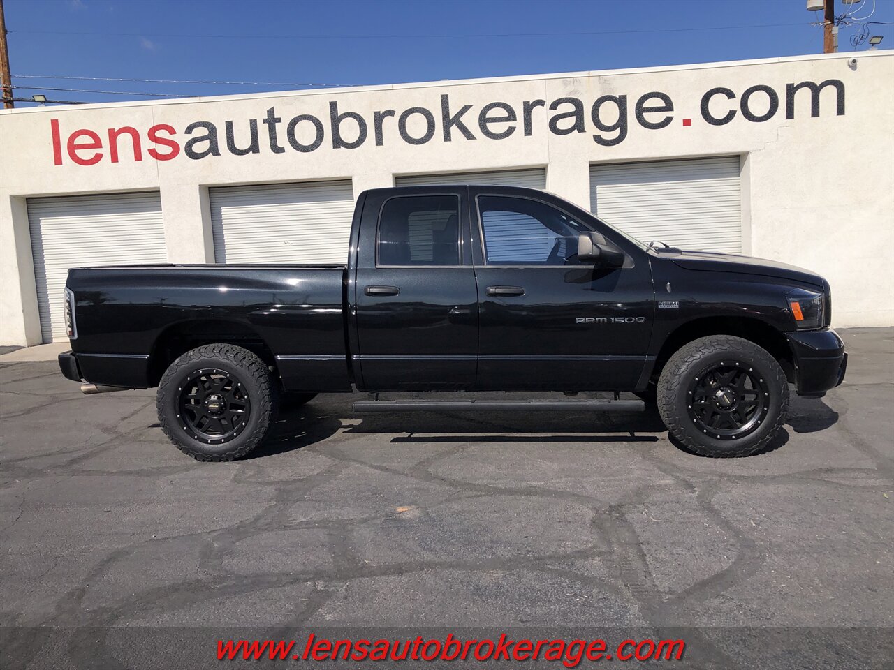 2007 Dodge Ram 1500 SLT  *HEMI, Crew, 4x4! - Photo 1 - Tucson, AZ 85705
