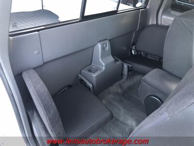 2011 Ford Ranger XLT  *Clean Little Ranger Pickup! - Photo 17 - Tucson, AZ 85705