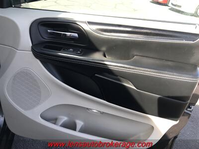 2018 Dodge Grand Caravan SXT  **COMING SOON!** - Photo 19 - Tucson, AZ 85705