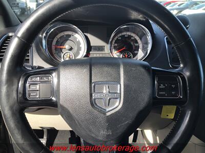 2018 Dodge Grand Caravan SXT  **COMING SOON!** - Photo 12 - Tucson, AZ 85705