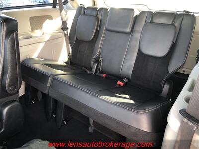 2018 Dodge Grand Caravan SXT  **COMING SOON!** - Photo 15 - Tucson, AZ 85705