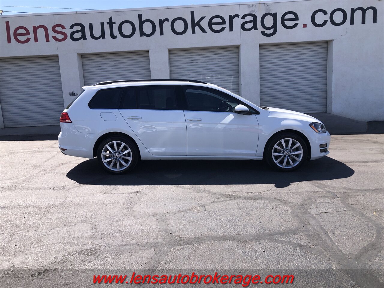2017 Volkswagen Golf SportWagen TSI SE  *NEW ARRIVAL! - Photo 1 - Tucson, AZ 85705