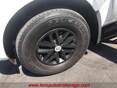 2016 Nissan Frontier SV  *Double Cab, v6 Four Wheel Drive! - Photo 27 - Tucson, AZ 85705