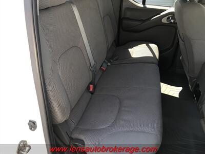 2016 Nissan Frontier SV  *Double Cab, v6 Four Wheel Drive! - Photo 21 - Tucson, AZ 85705