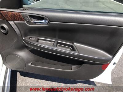 2016 Chevrolet Impala Limited LT Fleet  *89k Mile Sedan! - Photo 20 - Tucson, AZ 85705