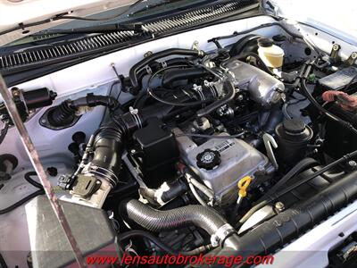 2002 Toyota Tacoma  *Rust Free All Original 4x4 Tacoma w/Manual Trans!!!! - Photo 19 - Tucson, AZ 85705