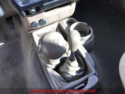 2002 Toyota Tacoma  *Rust Free All Original 4x4 Tacoma w/Manual Trans!!!! - Photo 15 - Tucson, AZ 85705