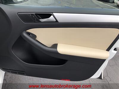 2014 Volkswagen Jetta SE PZEV  *Nice AZ White Sedan! - Photo 22 - Tucson, AZ 85705