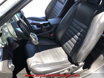2007 Ford Mustang GT Premium  *Fun 5 Speed GT! - Photo 12 - Tucson, AZ 85705