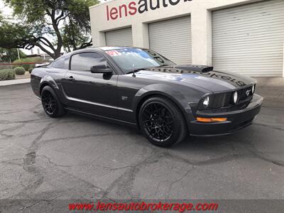 2007 Ford Mustang GT Premium  *Fun 5 Speed GT! - Photo 2 - Tucson, AZ 85705