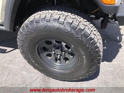 2020 Jeep Gladiator Sport S  *Bad A$$ Lifted On 37's! - Photo 25 - Tucson, AZ 85705