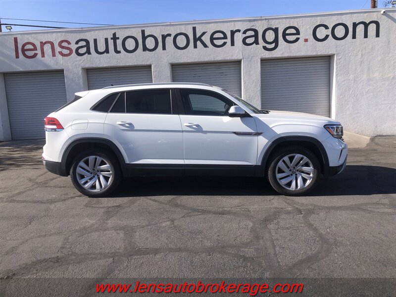2021 Volkswagen Atlas Cross Sport SE  *New Arrival!