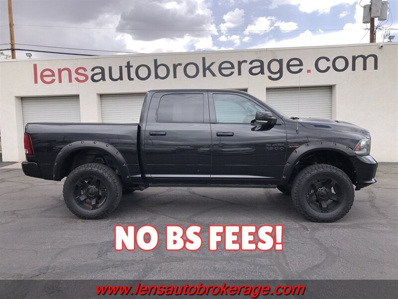 2016 RAM 1500 Sport  Crew Cab 4x4 HEMI!