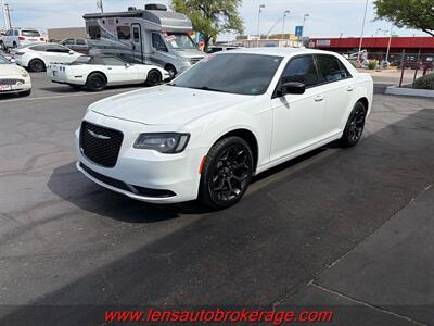 2019 Chrysler 300 Series Touring   - Photo 4 - Tucson, AZ 85705