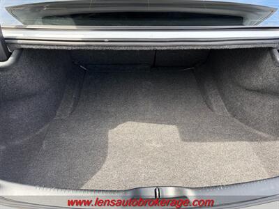 2019 Chrysler 300 Series Touring   - Photo 18 - Tucson, AZ 85705