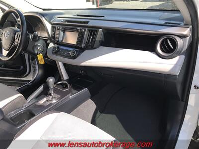 2017 Toyota RAV4 XLE  *Clean AWD XLE!! - Photo 22 - Tucson, AZ 85705