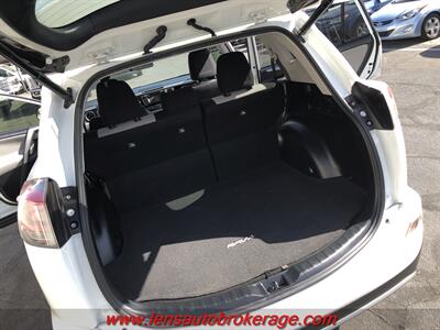 2017 Toyota RAV4 XLE  *Clean AWD XLE!! - Photo 18 - Tucson, AZ 85705