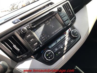 2017 Toyota RAV4 XLE  *Clean AWD XLE!! - Photo 14 - Tucson, AZ 85705