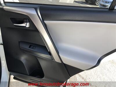 2017 Toyota RAV4 XLE  *Clean AWD XLE!! - Photo 19 - Tucson, AZ 85705