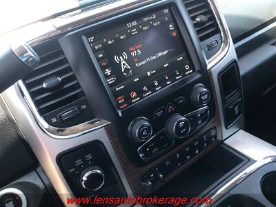 2018 RAM 2500 Laramie  Diesel Crew 4x4! **CARFAX 1 OWNER** - Photo 14 - Tucson, AZ 85705